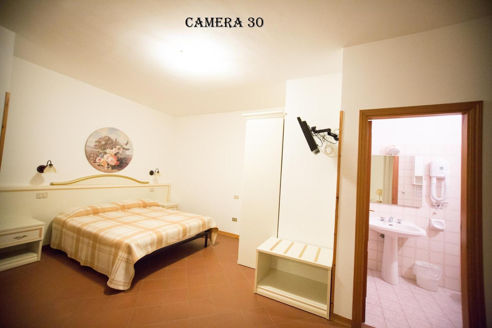קורינלדו Hotel I Tigli Albergo Diffuso מראה חיצוני תמונה